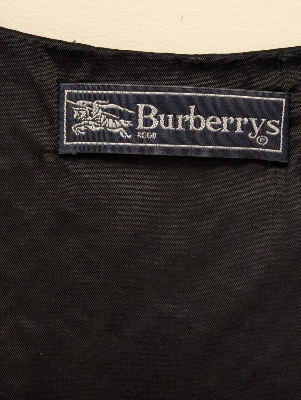 Vintage Burberrys' Black Silk Beaded Evening Shell Top Sleeveless 4P Luxury - Picture 3 of 15